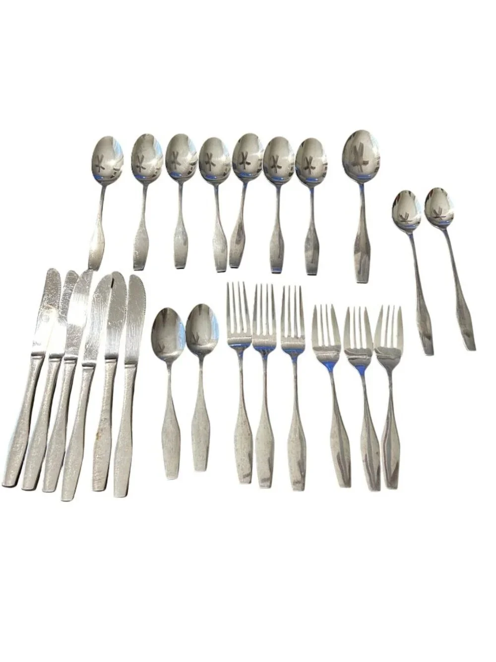 Towle Englander Stainless Steel Flatware Set 24-Piece Glossy Finish Made In Japa